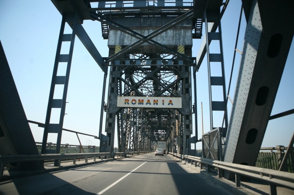 CNAIR: Autoturismele care trec podul peste Dunăre, în sensul Giurgiu – Ruse, nu achită tariful de trecere în 20 iunie