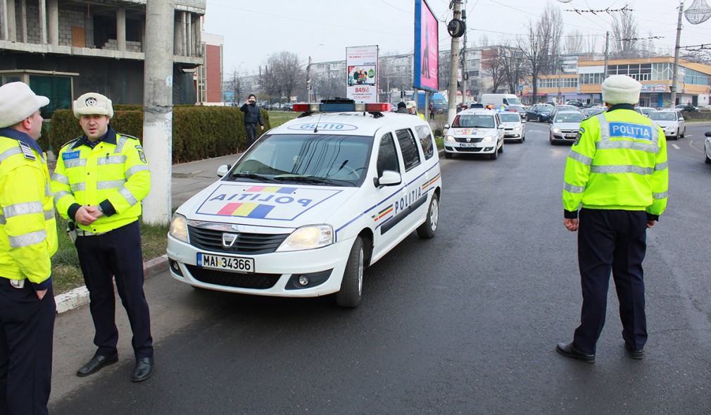 Poliţia Română vrea să cumpere combustibil în valoare de peste 200 milioane euro