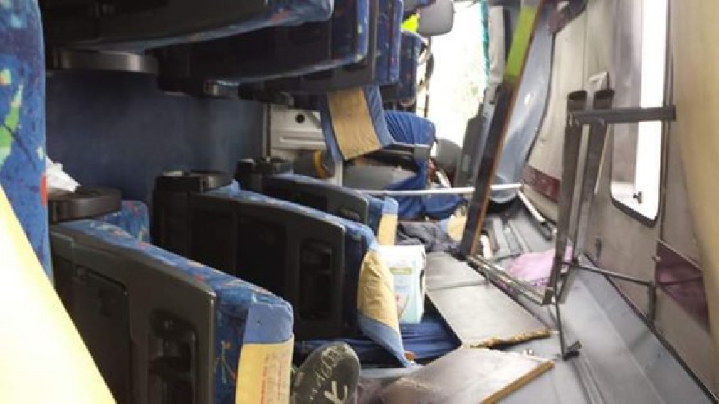 Microbuz cu 12 călători răsturnat în Bistriţa-Năsăud