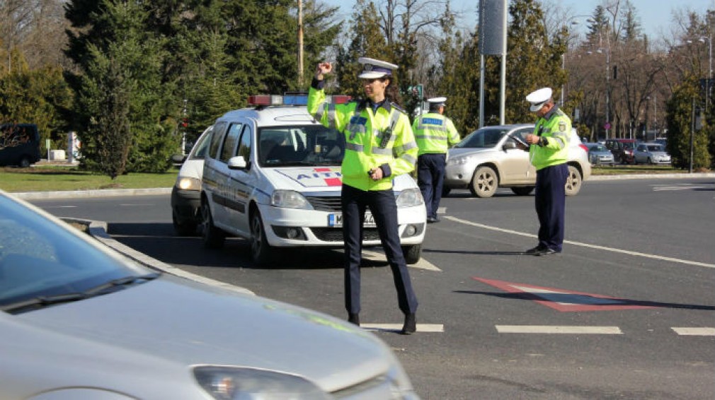 Şeful Serviciului Înmatriculări şi Permise Auto din Hunedoara, bătut